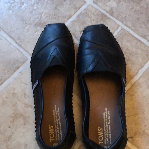 Toms slip on shoes - Picture 2 of 4
